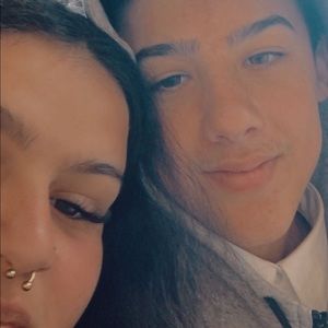 Meet your Posher, Bayely